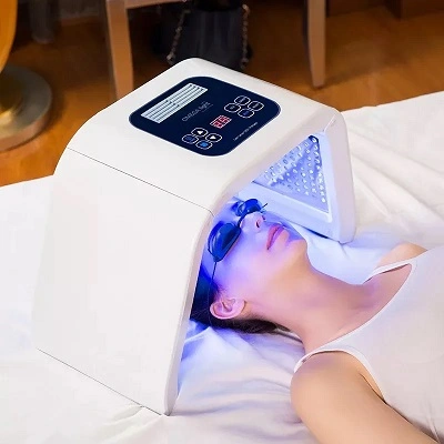 LED light therapy in Dubai