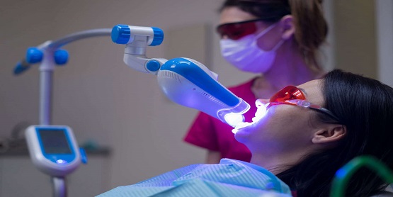 Laser gum whitening in Dubai