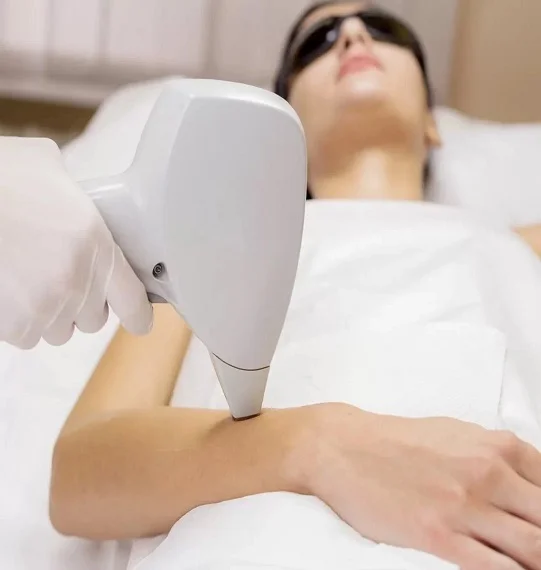 Laser Hair Lightening Session in Dubai