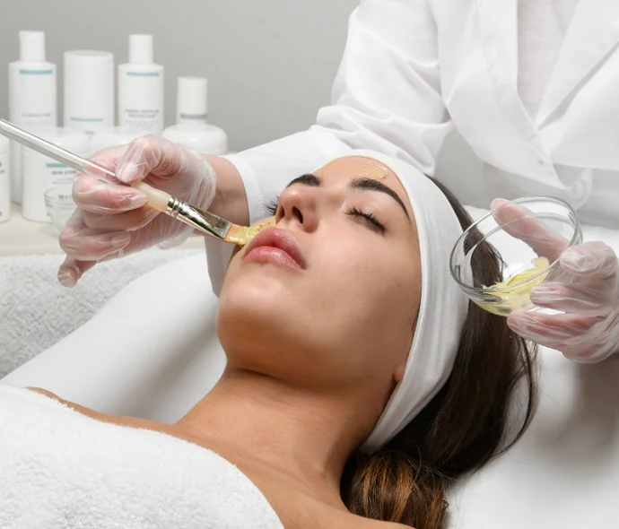 Glycolic Peel Treatment in Dubai