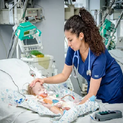 التمريض المنزلي في دبي للعناية بحديثي الولادة