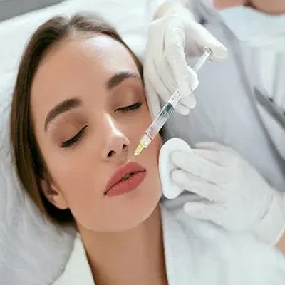 تكلفة فيلر الشفاه الرخيصة في دبي وأبو ظبي