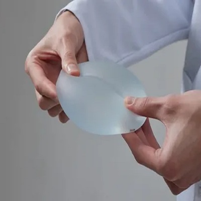 تكلفة زراعة الثدي بالسيليكون في دبي